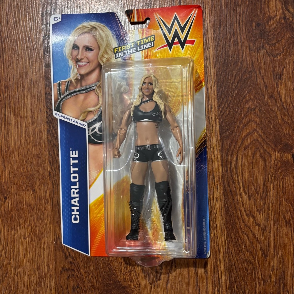 WWE Charlotte Flair Series 142 Action Figure